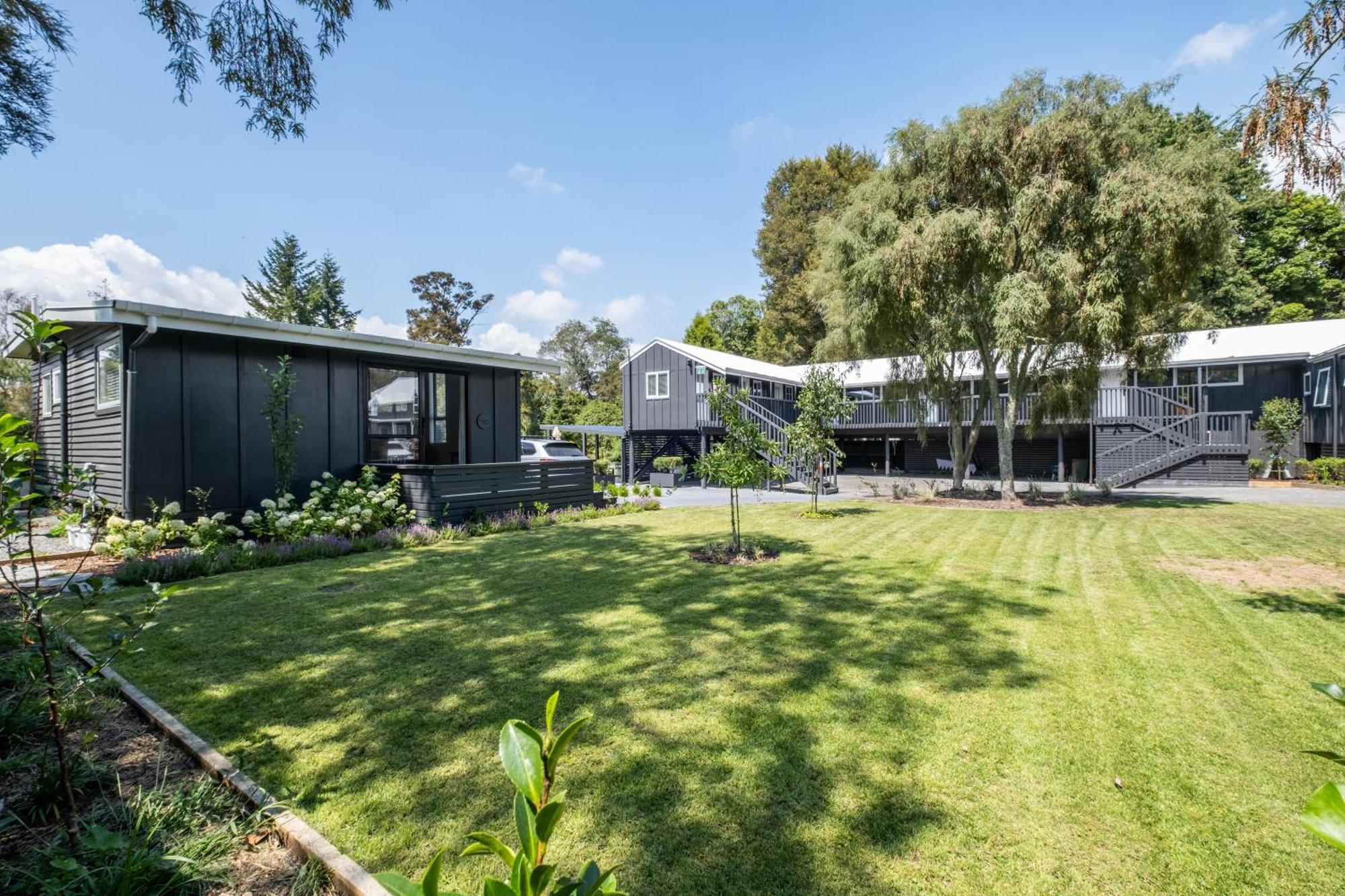 The Quarters Villa Turangi Luaran gambar